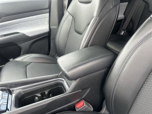 Used 2023 Jeep Compass Latitude w/ Convenience Group AWD/4WD image 20