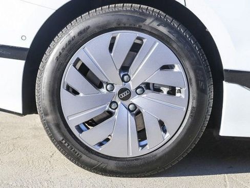 New 2025 Audi A6 e-tron Premium AWD/4WD image 8