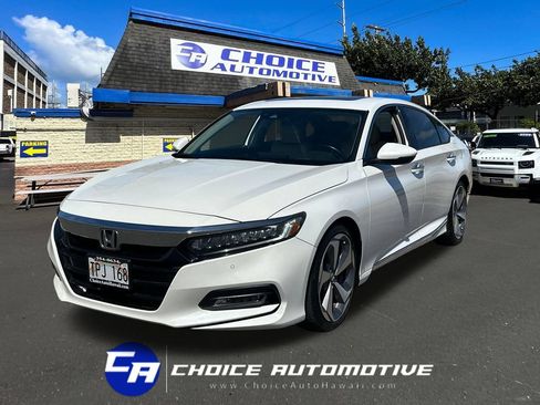 Used 2018 Honda Accord Touring image 1