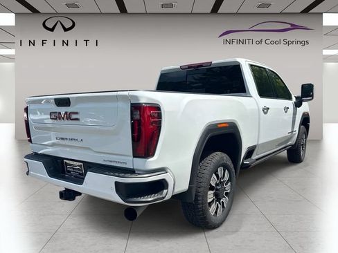 Used 2025 GMC Sierra 2500 Denali w/ Technology Package AWD/4WD image 7