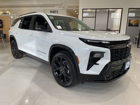 New 2026 Chevrolet Traverse RS w/ LPO, Floor Liner Package image 7