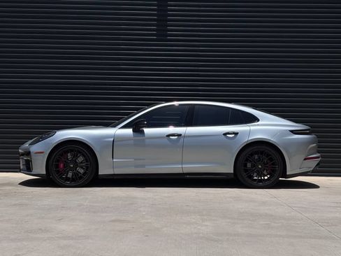 Certified 2026 Porsche Panamera GTS AWD/4WD image 2