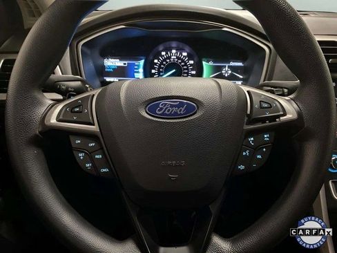 Used 2019 Ford Fusion SE image 33
