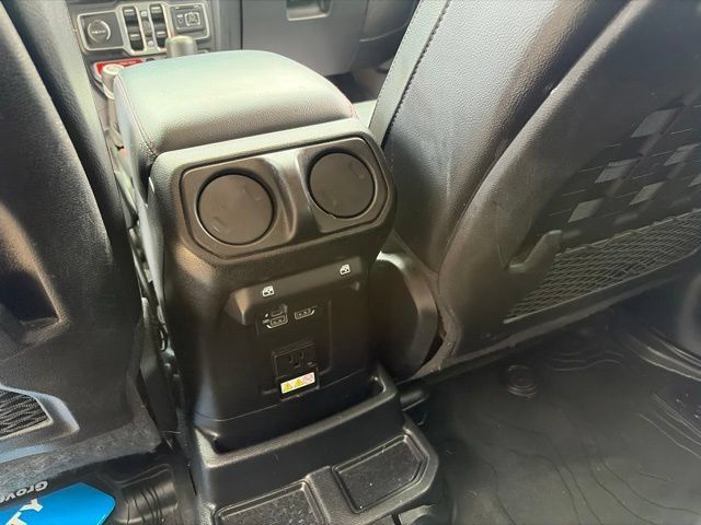 Used 2021 Jeep Wrangler Unlimited Rubicon AWD/4WD image 29