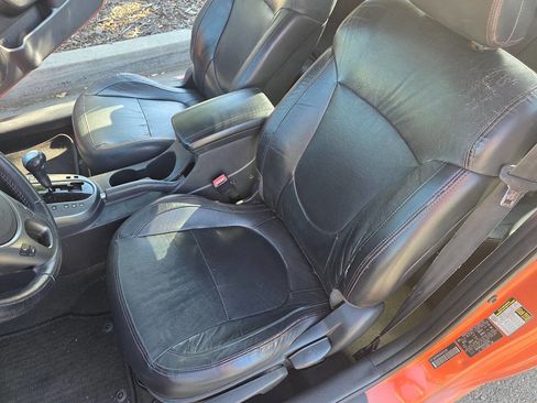 Used 2010 Kia Forte Koup SX w/ Leather Pkg image 11