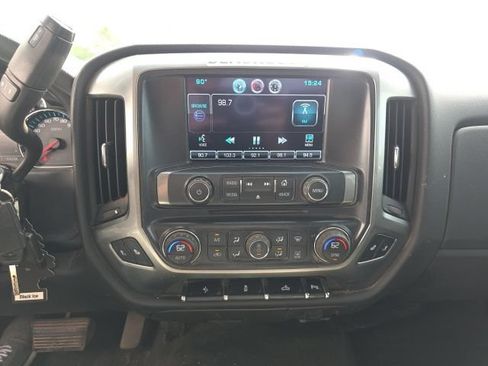 Used 2015 Chevrolet Silverado 1500 LT w/ LT Convenience Package AWD/4WD image 13