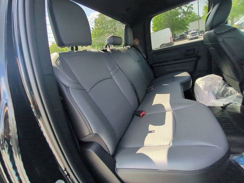 New 2025 RAM 4500 Tradesman AWD/4WD image 36