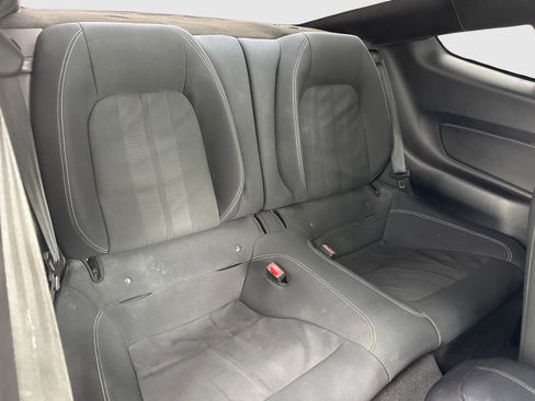 Used 2019 Ford Mustang GT RWD image 39