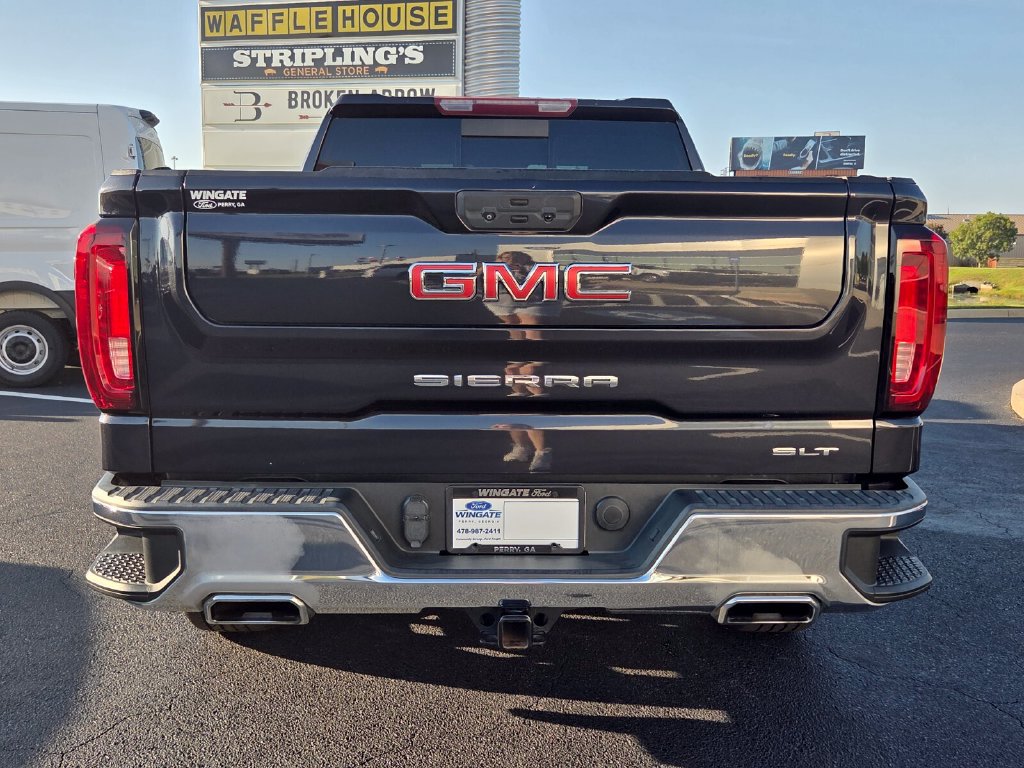 Used 2023 GMC Sierra 1500 SLT w/ SLT Premium Package AWD/4WD image 8