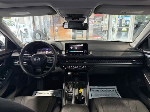 Used 2025 Honda Accord SE image 23