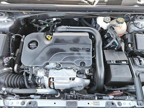 Used 2023 Chevrolet Malibu LT FWD image 27