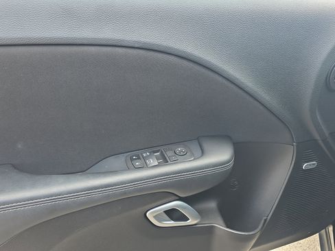 Used 2022 Dodge Challenger R/T Scat Pack RWD image 13