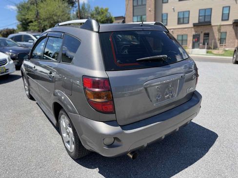 Used 2008 Pontiac Vibe w/ Preferred Package FWD image 5