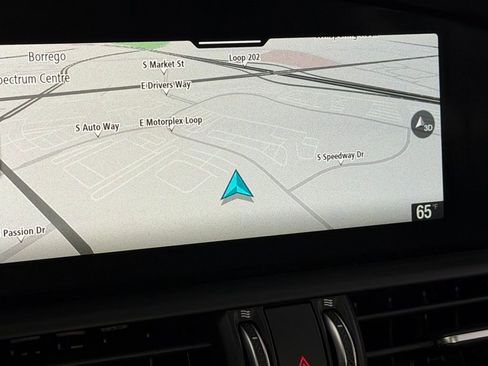 Used 2025 Alfa Romeo Giulia AWD image 17