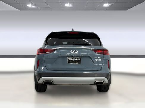 Used 2022 INFINITI QX50 Essential FWD image 10