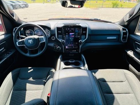 Used 2025 RAM 1500 Big Horn AWD/4WD image 8