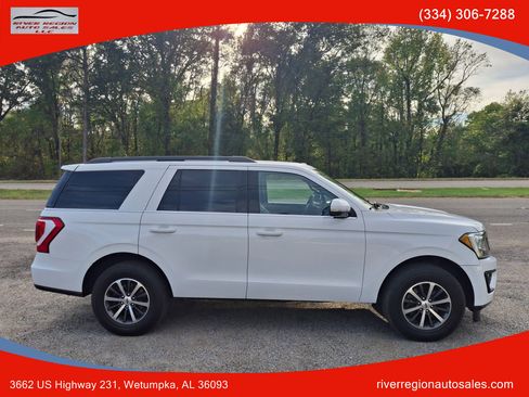 Used 2019 Ford Expedition XLT w/ Equipment Group 201A image 2