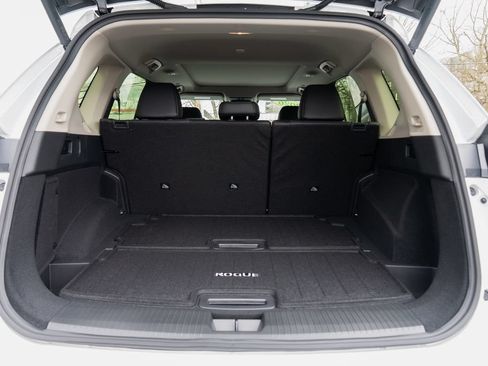 New 2026 Nissan Rogue Platinum w/ Platinum Premium Package AWD/4WD image 8