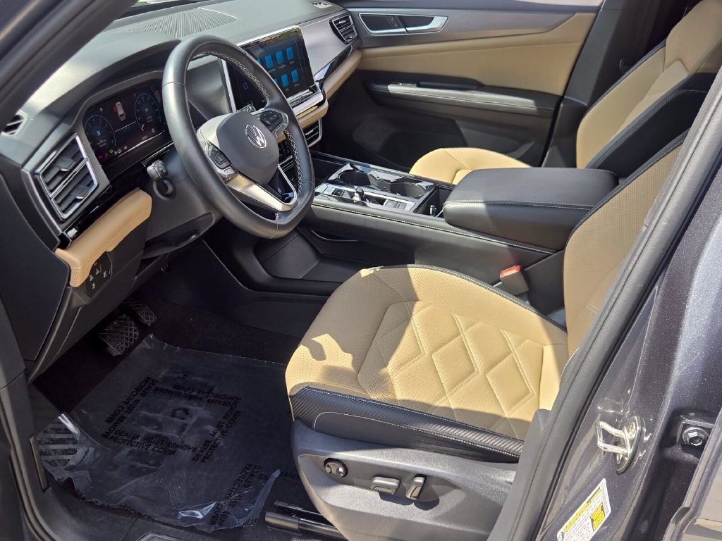 Certified 2024 Volkswagen Atlas Cross Sport SE FWD image 11