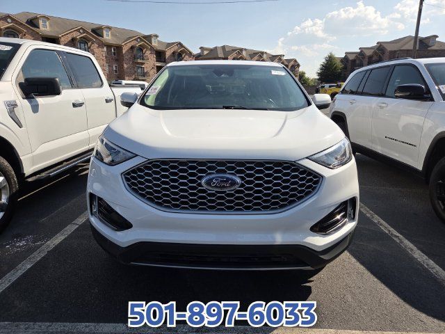 Used 2023 Ford Edge SEL w/ Convenience Package AWD/4WD image 2