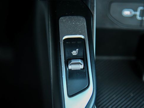 Used 2025 Kia Sorento S w/ Panoramic Sunroof Package image 30