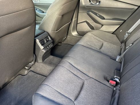 Used 2025 Honda Accord SE image 9