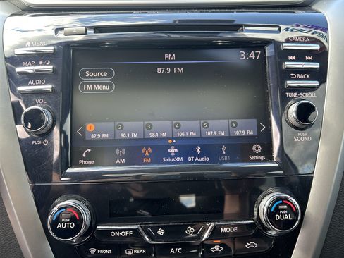 Used 2021 Nissan Murano SV image 22