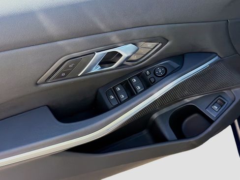 Used 2025 BMW 330i Sedan RWD image 23