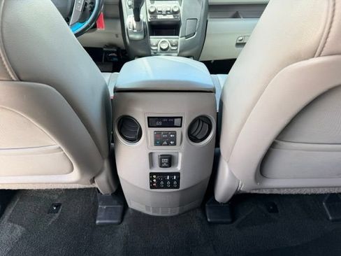 Used 2014 Honda Pilot Touring image 21