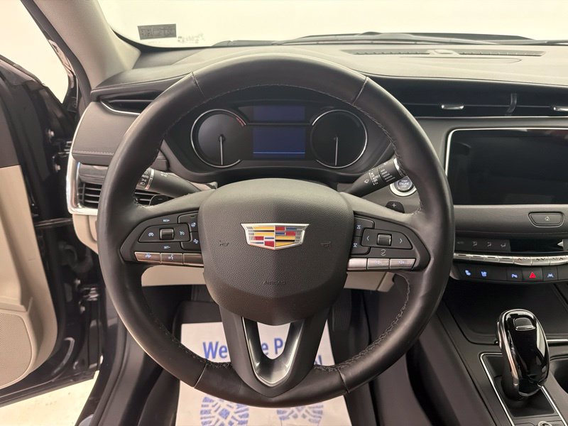 Used 2023 Cadillac XT4 Premium Luxury AWD/4WD image 26