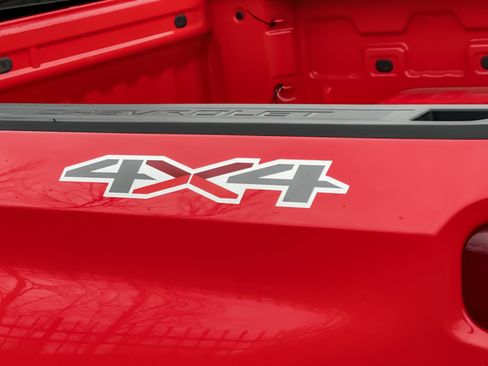 Used 2020 Chevrolet Silverado 1500 Custom w/ Custom 2.7L Value Package image 24