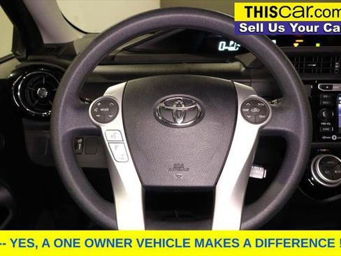 Used 2015 Toyota Prius C Three image 11