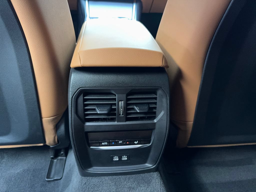 Used 2025 BMW i4 eDrive40 w/ Premium Package RWD image 73