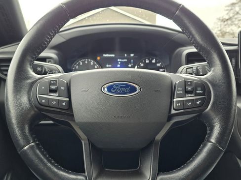 Used 2020 Ford Explorer XLT w/ Comfort Package image 26