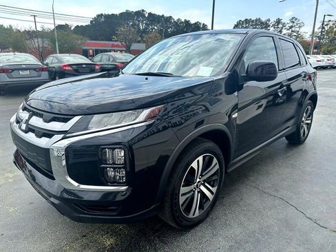 Used 2023 Mitsubishi Outlander Sport ES image 3