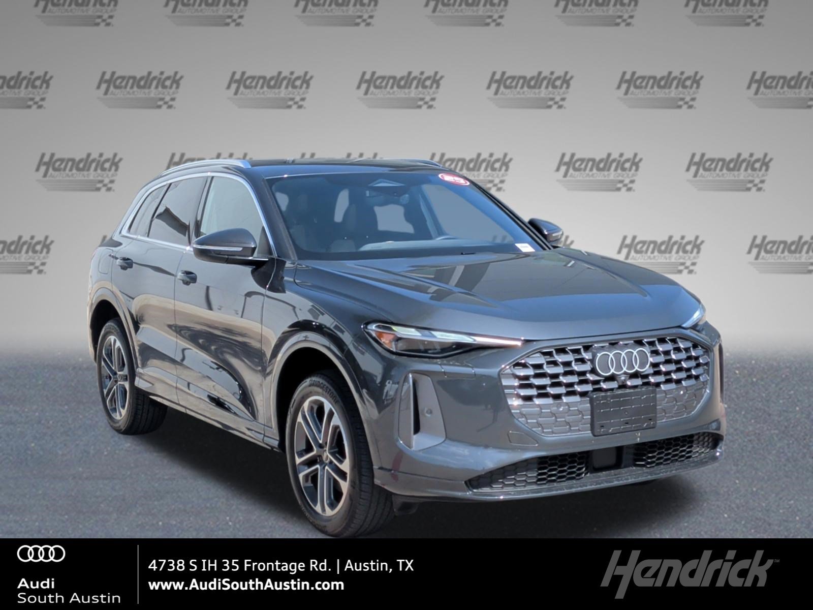 Used 2025 Audi Q5 Premium w/ Convenience Package AWD/4WD image 1