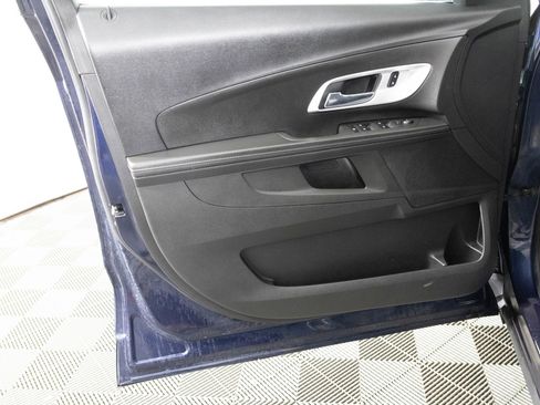 Used 2015 Chevrolet Equinox LS image 16