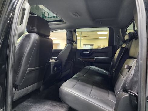 Used 2020 Chevrolet Silverado 1500 LT Trail Boss image 20