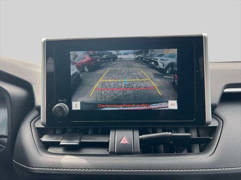 Certified 2023 Toyota RAV4 LE image 28