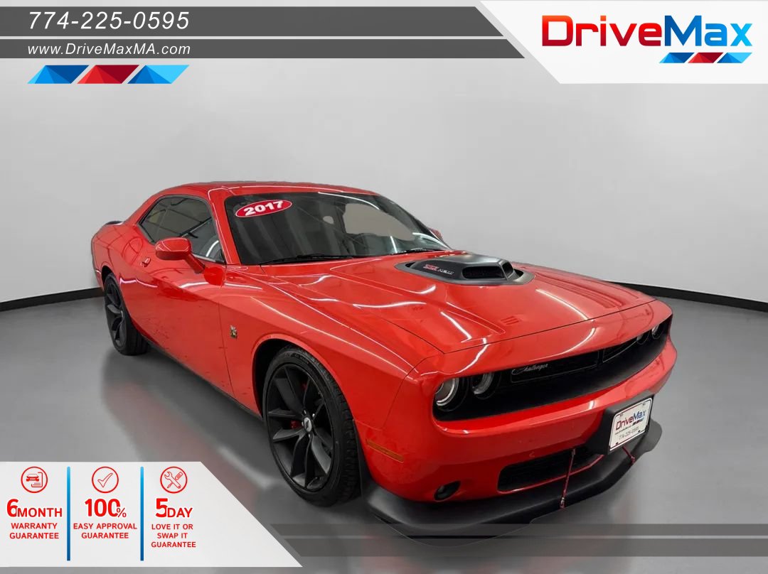 Used 2017 Dodge Challenger R/T Scat Pack RWD image 1