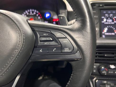 Used 2020 Nissan GT-R Premium w/ Premium Interior Package image 11