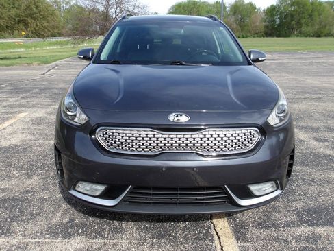 Used 2018 Kia Niro EX w/ EX Touring Graphite Edition FWD image 3