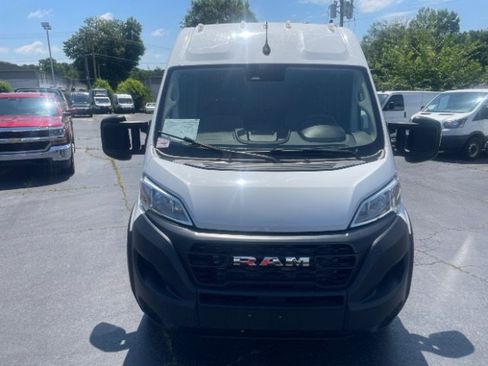Used 2023 RAM ProMaster 2500 FWD image 1