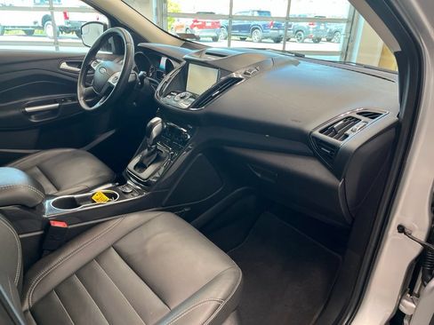 Used 2015 Ford Escape Titanium AWD/4WD image 21