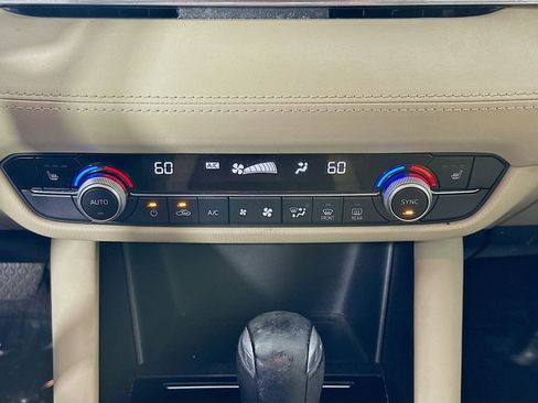 Used 2018 MAZDA MAZDA6 Touring FWD image 18