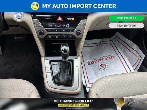 Used 2017 Hyundai Elantra Value Edition w/ Cargo Package FWD image 18