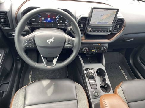 Used 2024 Ford Bronco Sport Outer Banks w/ Tech Package AWD/4WD image 9