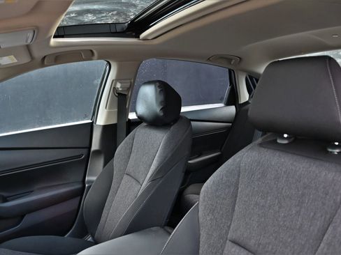 Used 2025 Honda Accord SE image 12