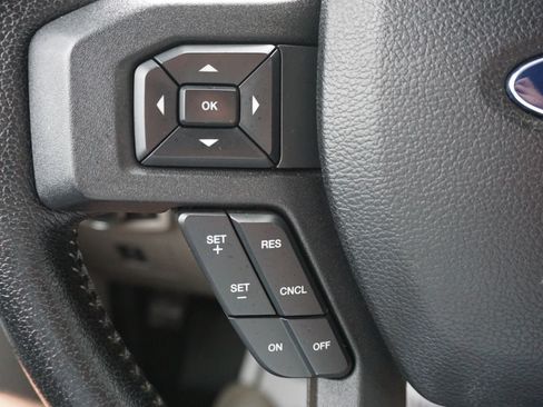 Used 2015 Ford F150 XLT w/ Equipment Group 302A Luxury AWD/4WD image 25