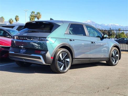 New 2026 Hyundai Ioniq 5 SE image 2